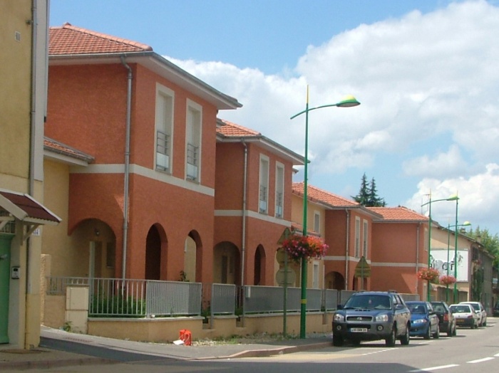 Construction de 13 maisons individuelles groupes