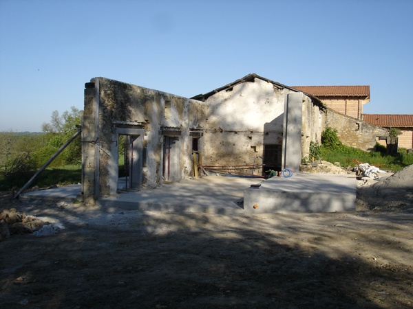 Intgration d'une maison neuve dans une ferme dsafecte : DSC01672.JPG