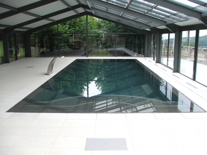 Création d'une piscine couverte